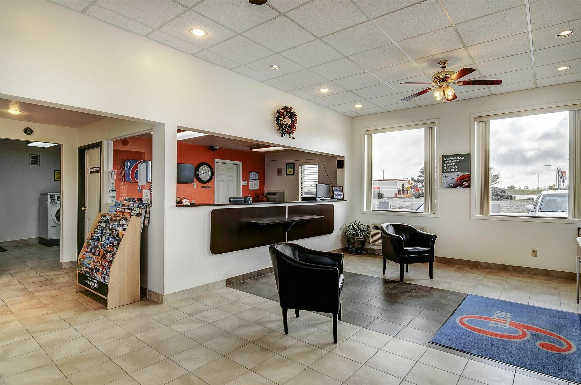 Motel 6-Colby, Ks Bagian luar foto
